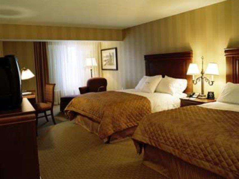 Doubletree Fallsview Resort & Spa By Hilton - Niagara Falls Rum bild